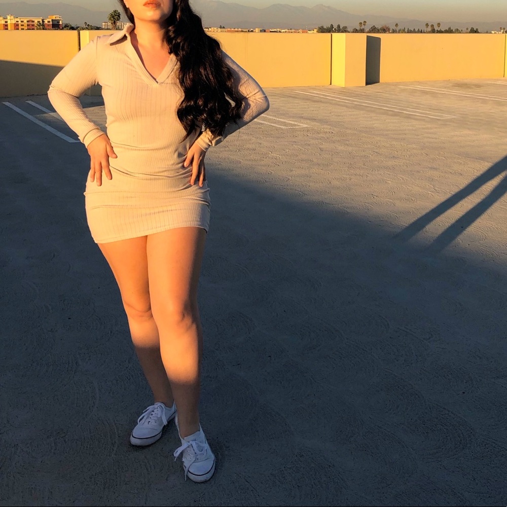 Mini long sleeve dress